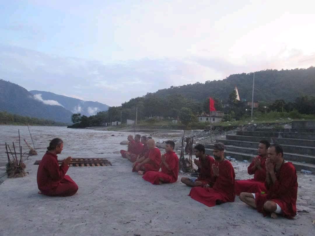 How can meditation help in cleansing the body from inside?