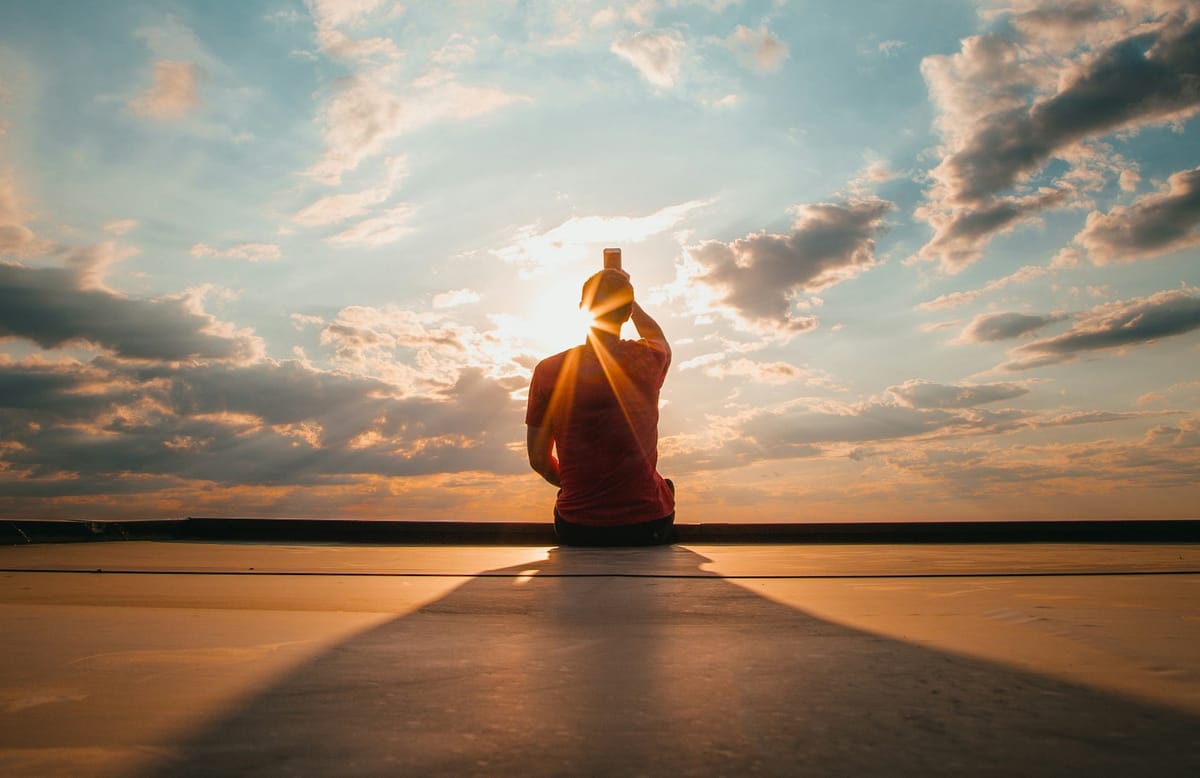 How does meditation support detox and inner healing?
